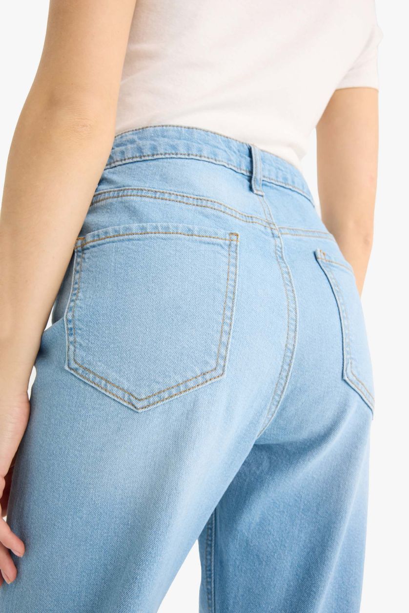 WOMAN Light Blue Lina Comfort Mom Fit Normal Waist Straight Leg Jeans