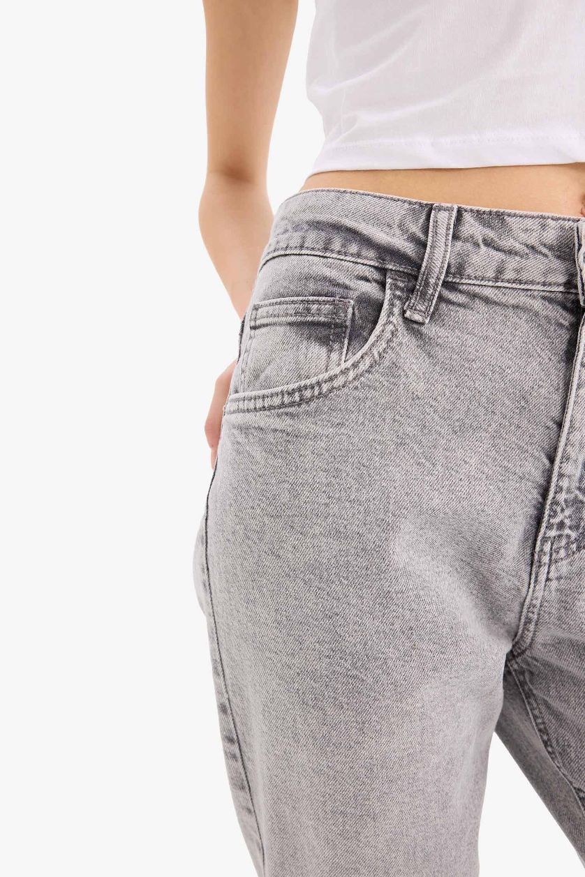 Kadın Gri Lina Comfort Mom Normal Bel Düz Paça Jean Kar Yıkamalı Pantolon