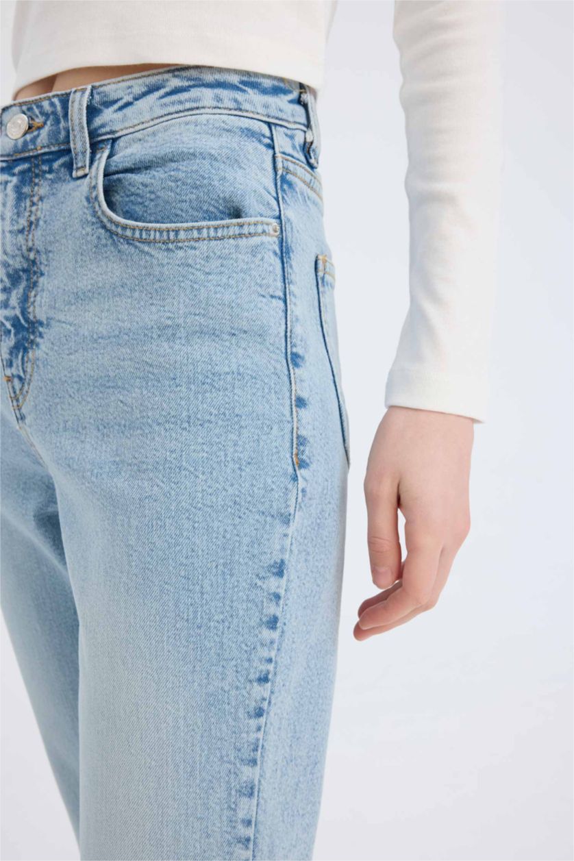 Kadın Açık Mavi Mary Vintage Straight Fit Yüksek Bel Düz Paça Jean Kar Yıkamalı Pantolon