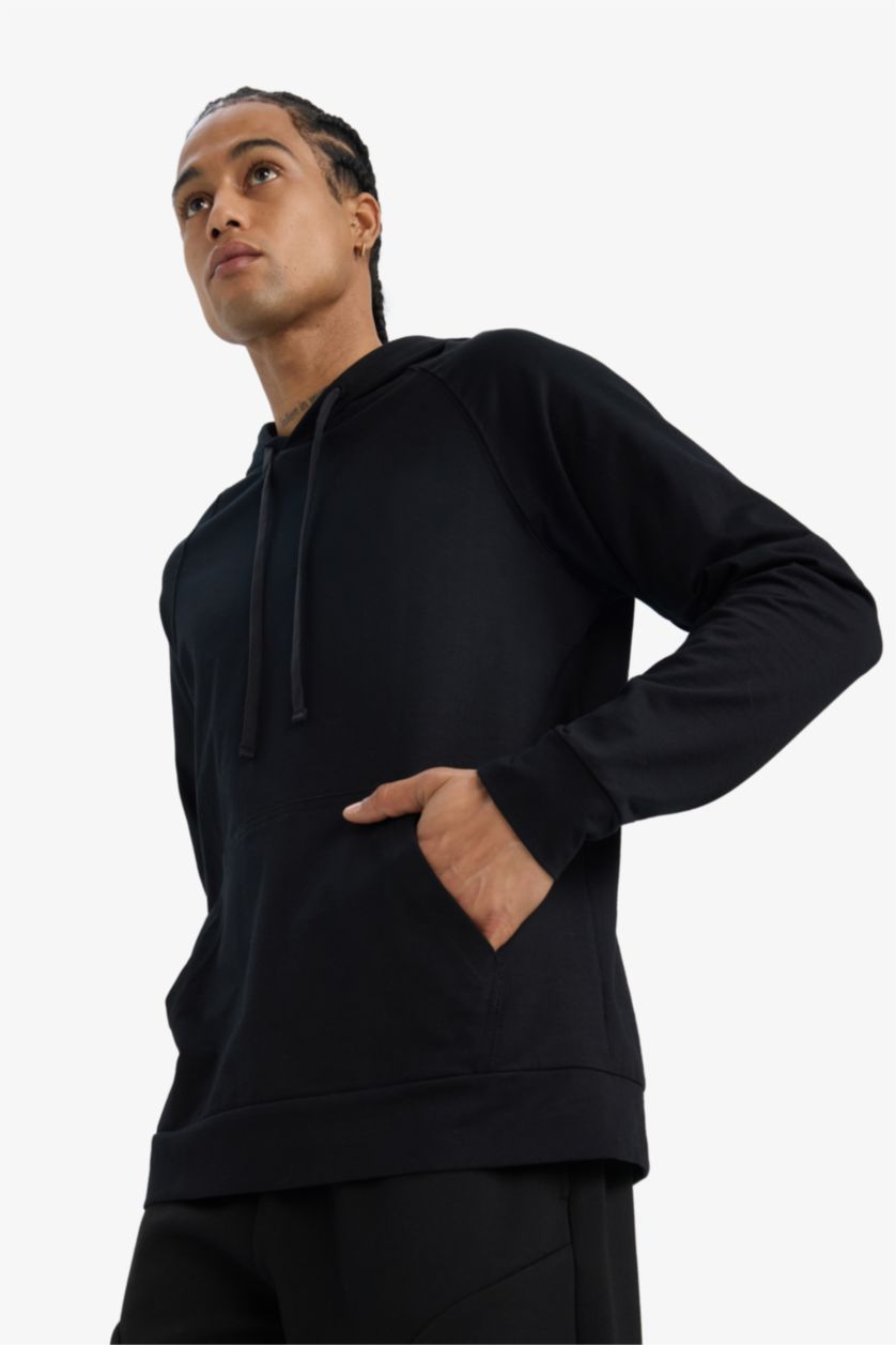 Erkek Siyah Standart Fit Kapüşonlu Sporcu Sweatshirt