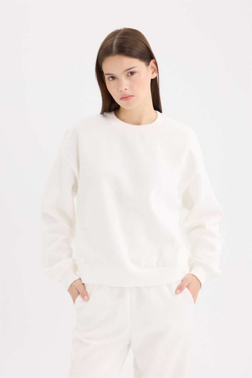 Kadın Kırık Beyaz Regular Fit 2'li Takım Sweatshirt Beli Lastikli Jogger Eşofman Altı