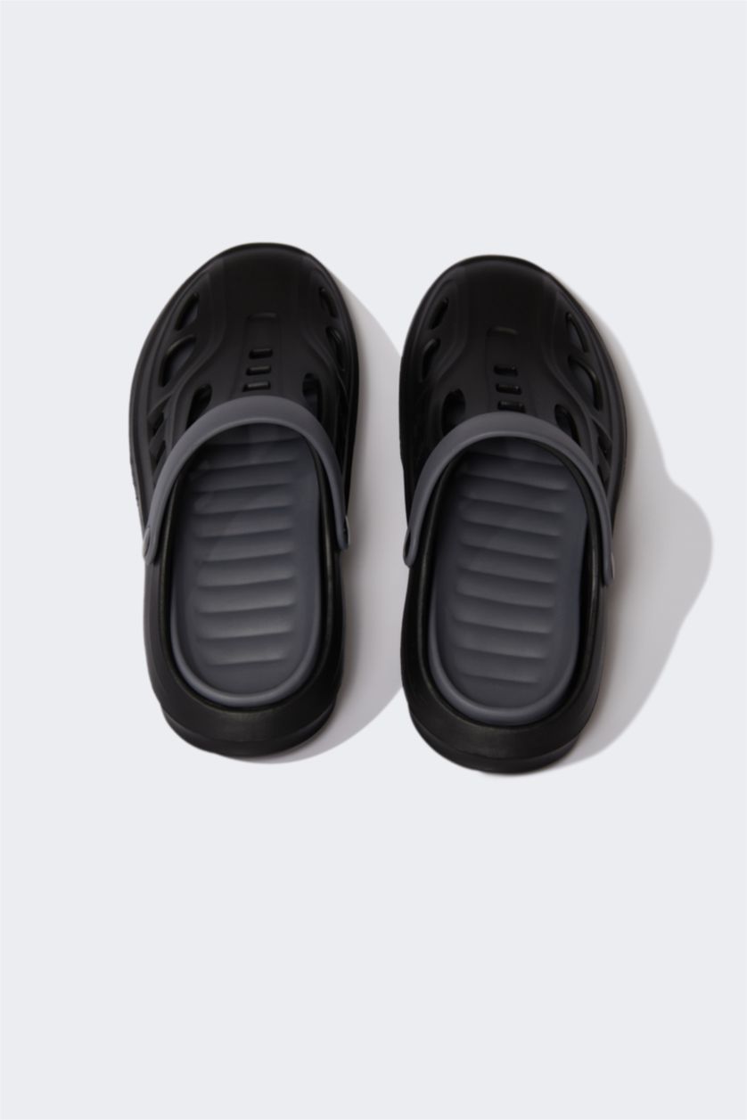 Man Black Man Flat Sole Sandals