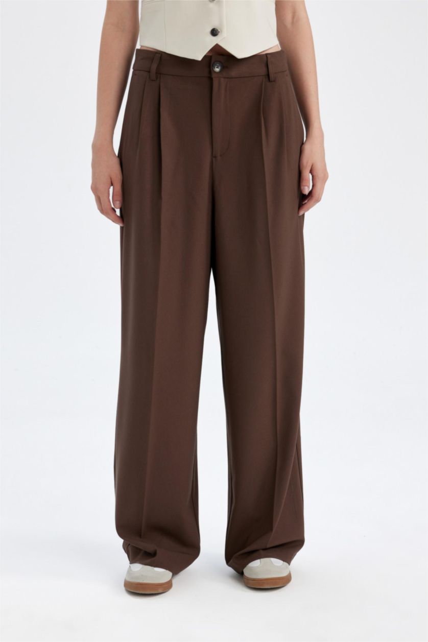 Kadın Kahve Klasik Kumaş Pantolon Wide Leg Geniş Bol Paça Fleto Cepli Yüksek Bel Standart Boy Basic Düz