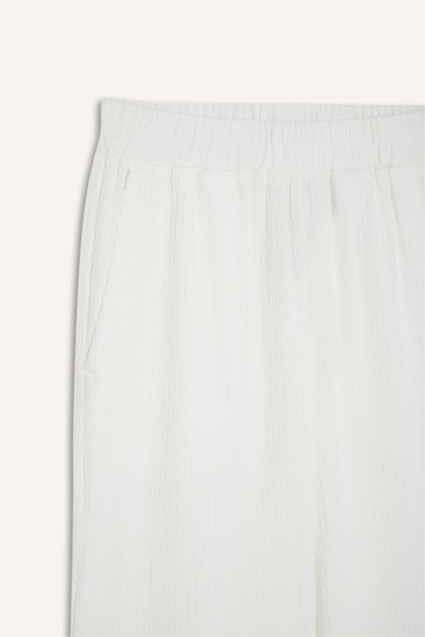 نساء اوف وايت سروال كريب واسع بخصر مطاطي