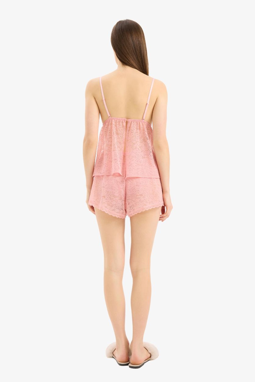 FEMME Bordeaux Short en dentelle