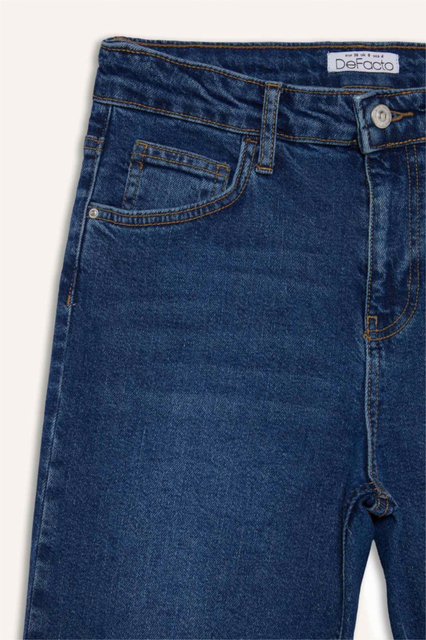 Woman Dark Blue Lina Comfort Mom Normal Waist Straight Leg Washed Jeans