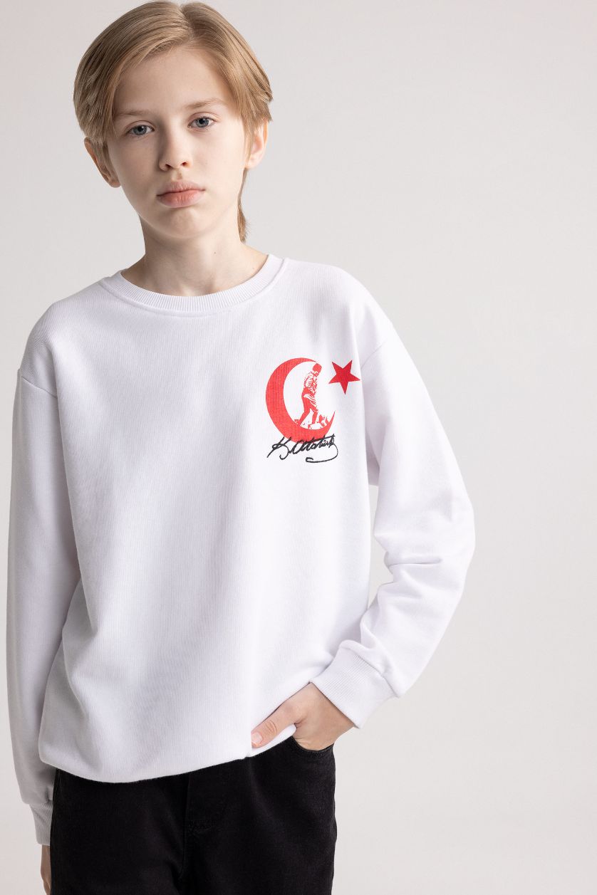 Erkek Çocuk - Genç Erkek Beyaz Beyaz Bisiklet Yaka Atatürk Baskılı Nakışlı Sweatshirt Erkek Çocuk