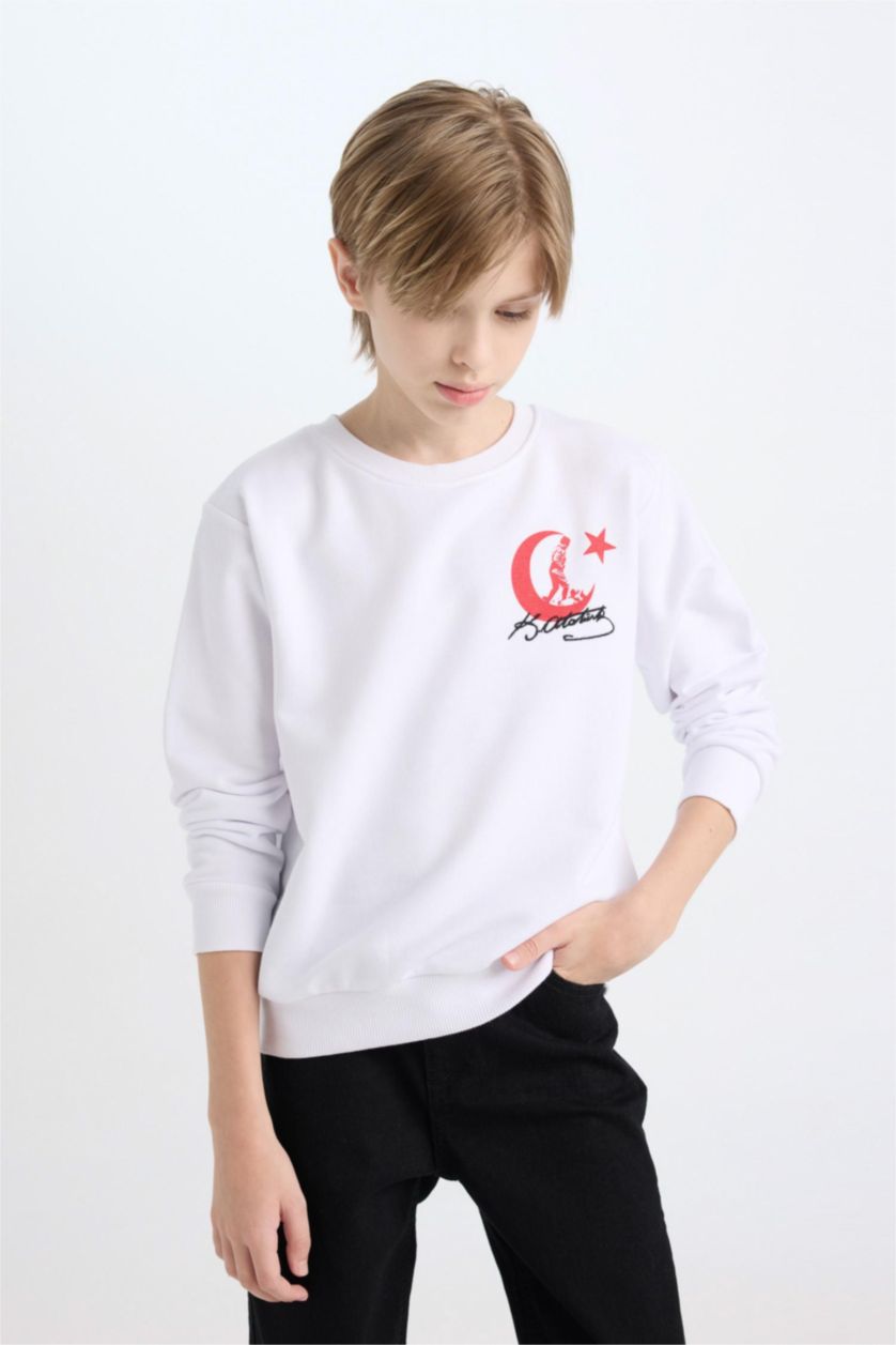 Erkek Çocuk - Genç Erkek Beyaz Beyaz Bisiklet Yaka Atatürk Baskılı Nakışlı Sweatshirt Erkek Çocuk