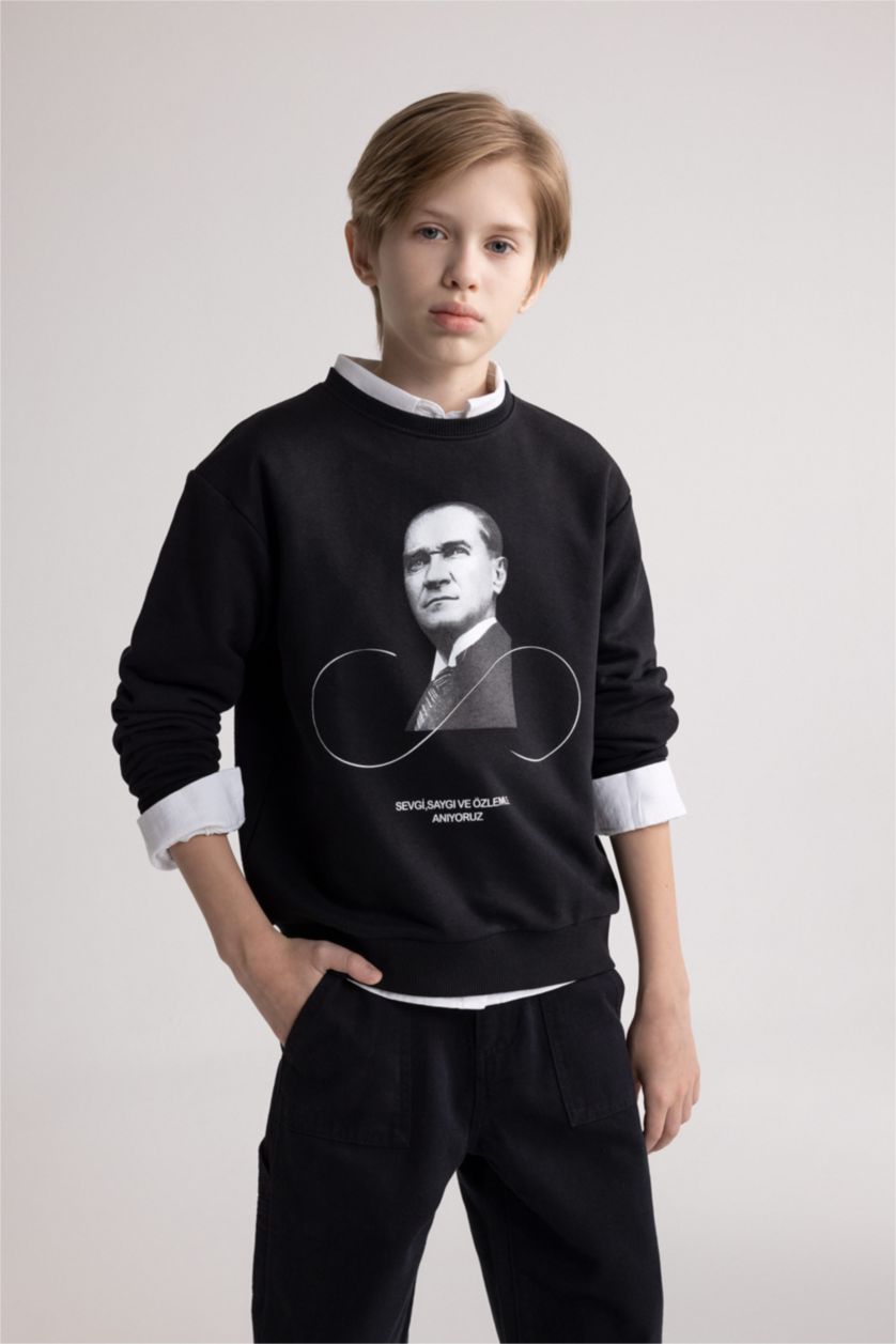 Erkek Çocuk - Genç Erkek Siyah Bisiklet Yaka Atatürk Baskılı Sweatshirt Erkek Çocuk