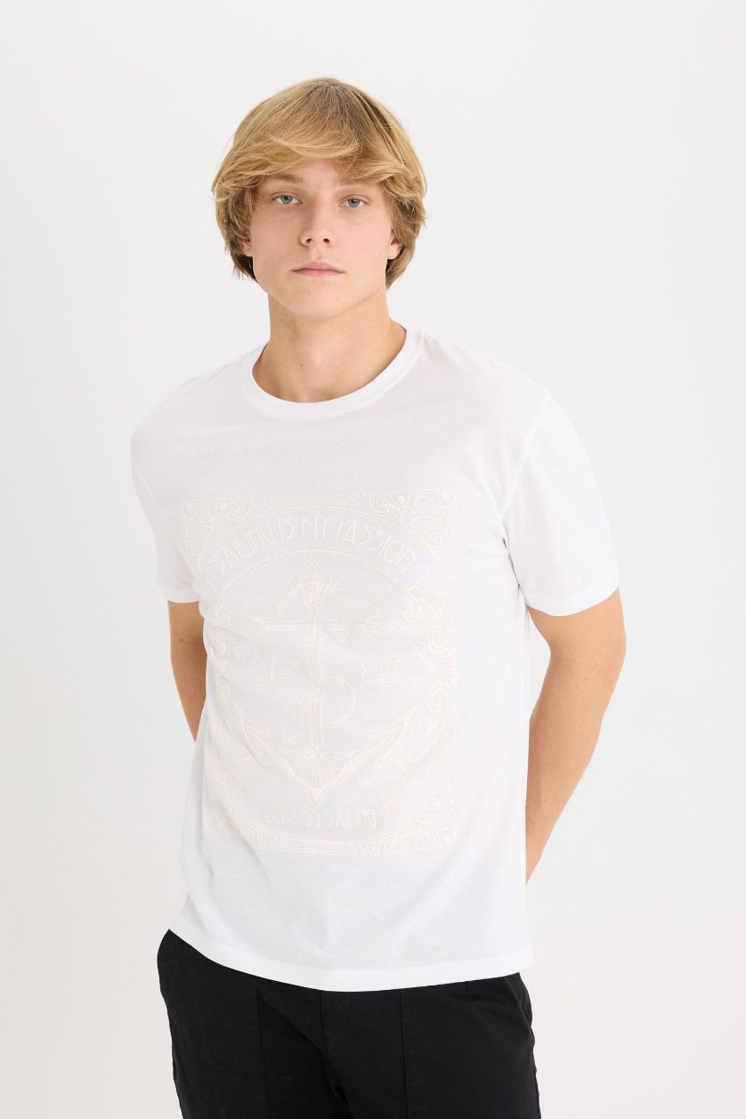 Erkek Beyaz %100 Pamuk Regular Fit Bisiklet Yaka Baskılı Kısa Kollu Tişört