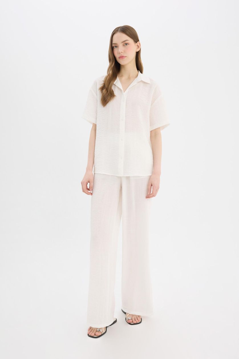 Woman White Wide Leg Normal Waist Standard Length Trousers