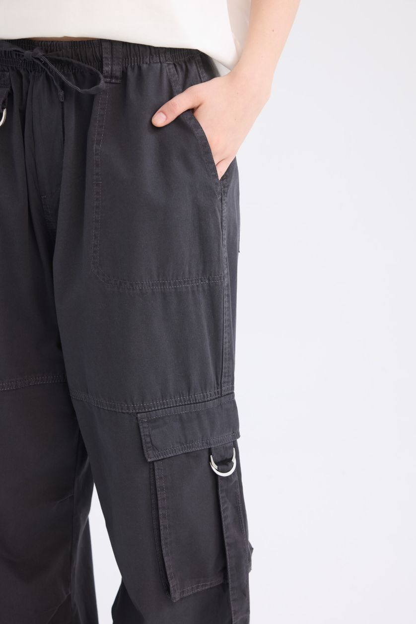 Женщины Антрацит Coool габардин карго брюки с нормальной талией