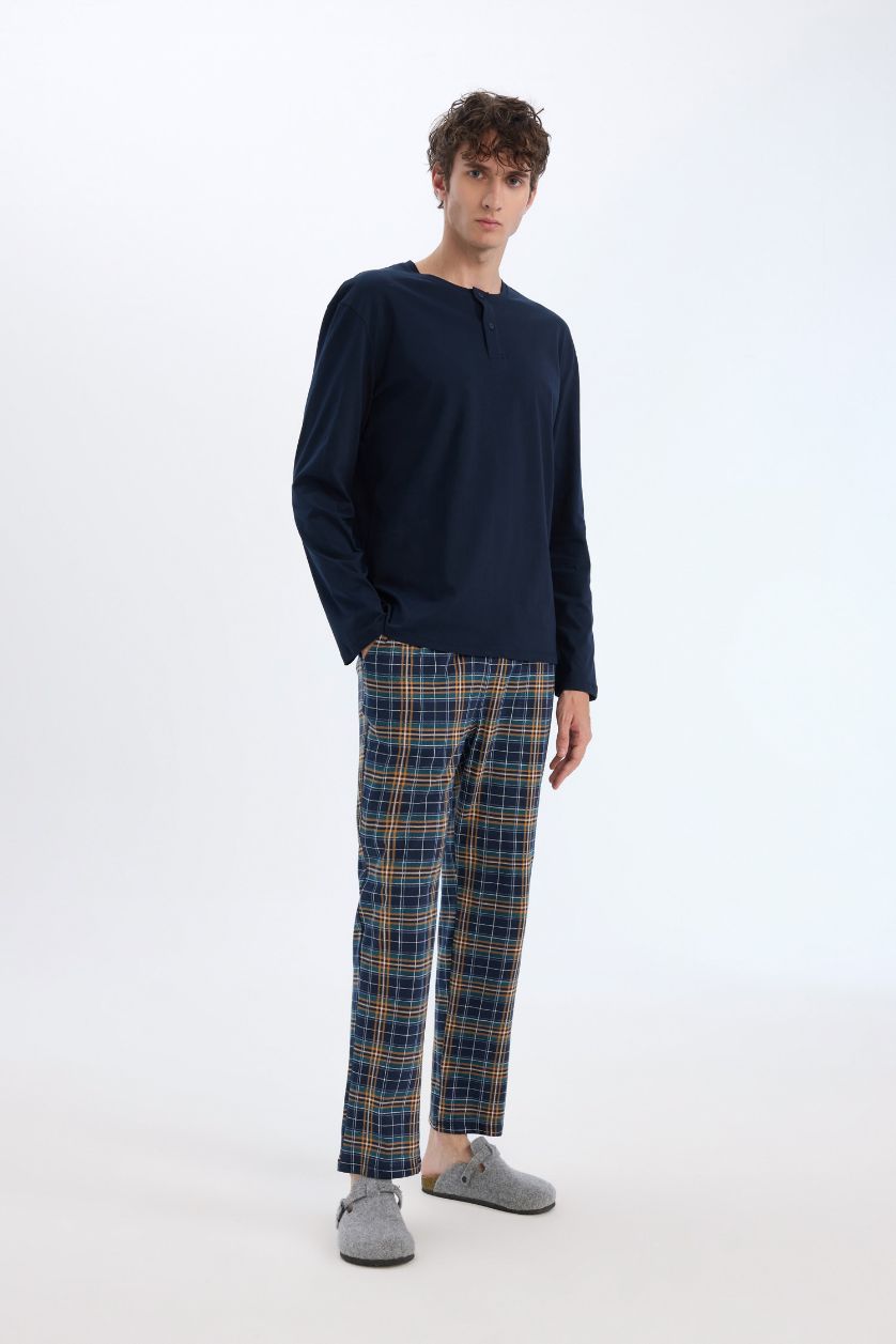 Erkek Lacivert %100 Pamuk Pijama Takımı Regular Fit Uzun Kollu Üst Kareli Uzun Alt