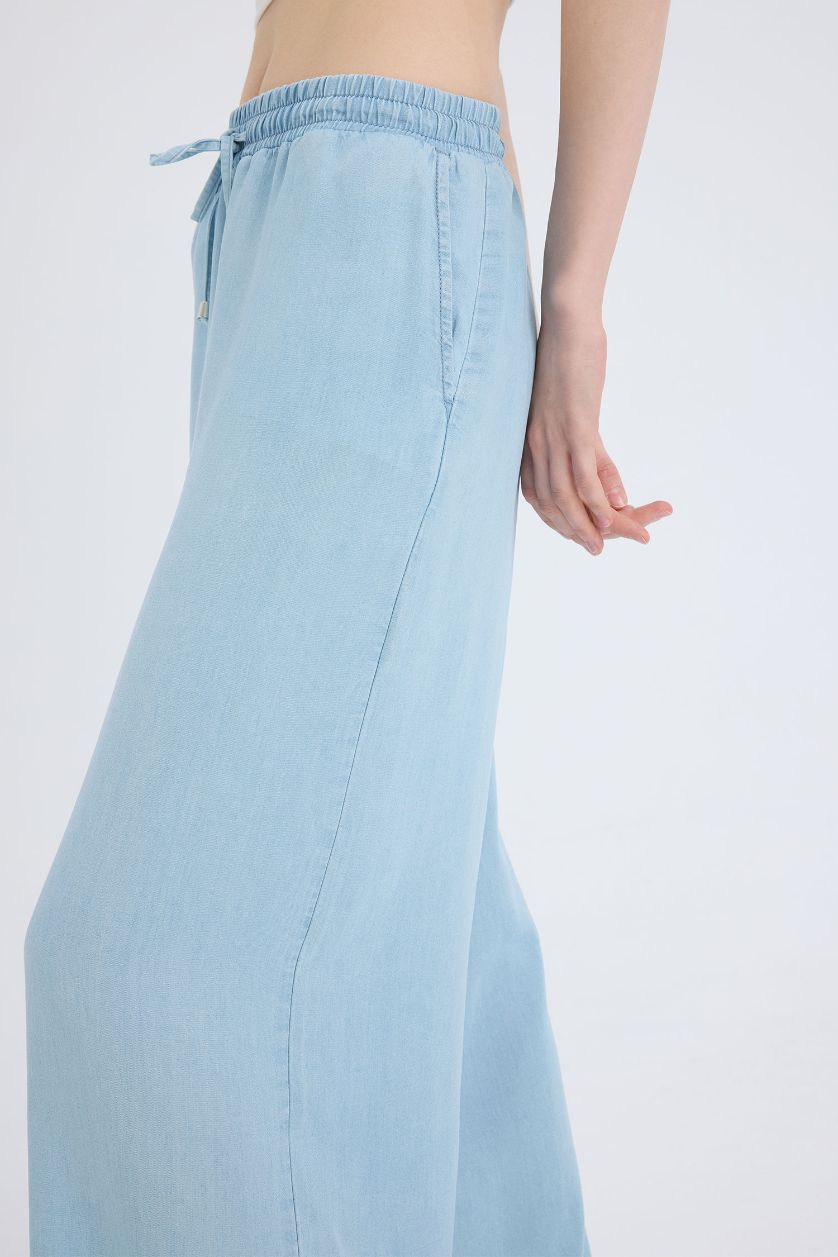 Kadın Açık İndigo Yüksek Bel Düz Paça Tencel Yıkamalı Pantolon