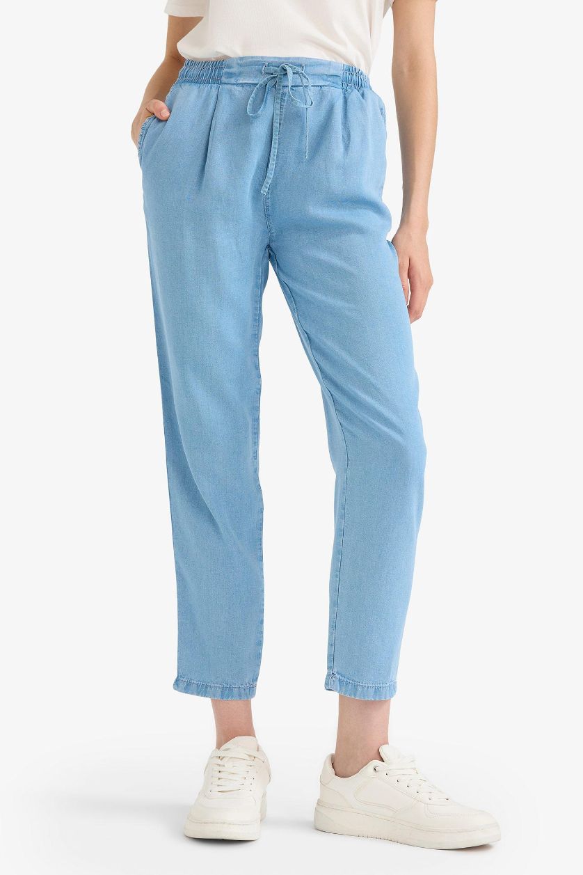 WOMAN Blue Carrot Fit High Waist Ankle Length Jeans