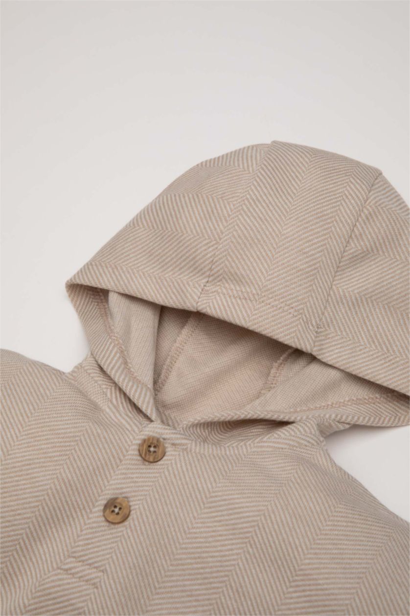 Erkek Bebek Bej Kapüşonlu Etiket Baskılı Düğmeli Sweatshirt Erkek Bebek