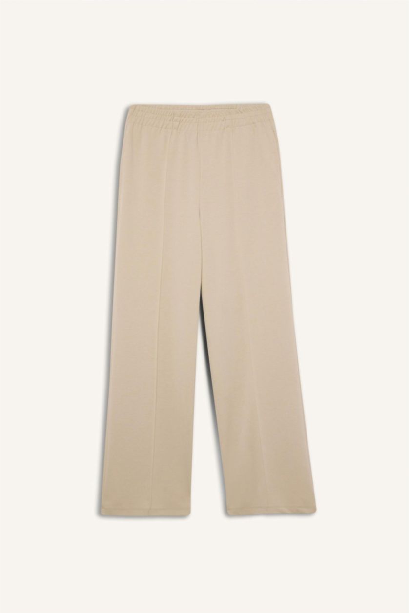 FEMME Beige Pantalon de jogging large de DeFactoFit
