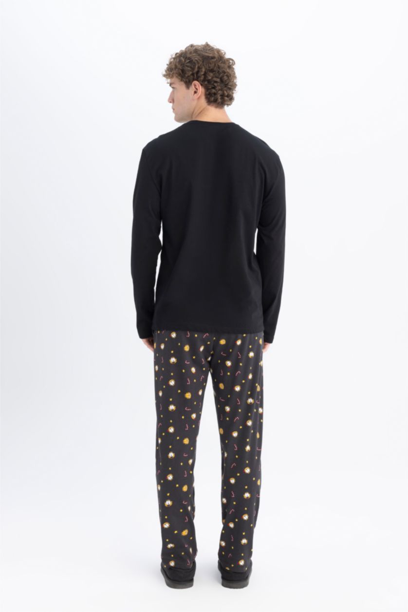 MAN Black Garfield Christmas Themed Top Bottom 2 Piece Pajama Set