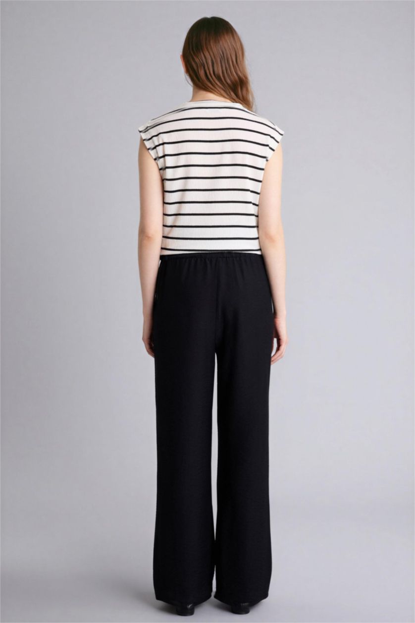 Kadın Siyah Straıght Fıt Düz Paça Pantolon
