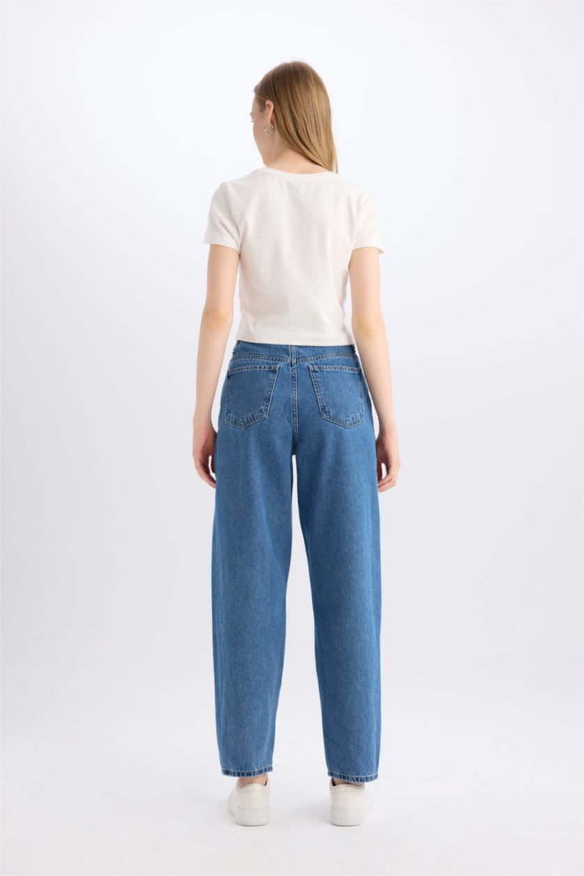 FEMME Bleu Jean Taille haute délavé à Coupe carotte