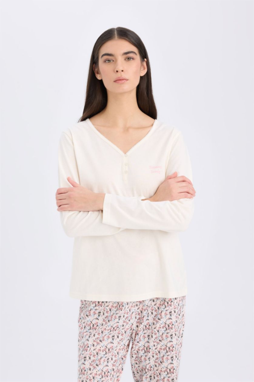 حريمي زهري فاتح طقم بيجاما محبوك قصة عادية كم طويل - قطعتين