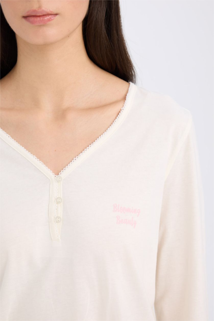 حريمي زهري فاتح طقم بيجاما محبوك قصة عادية كم طويل - قطعتين