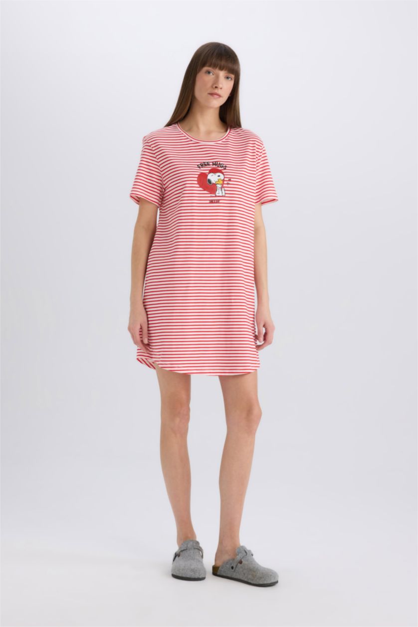 WOMAN Ecru Snoopy Crew Neck Short Sleeve Nightgown
