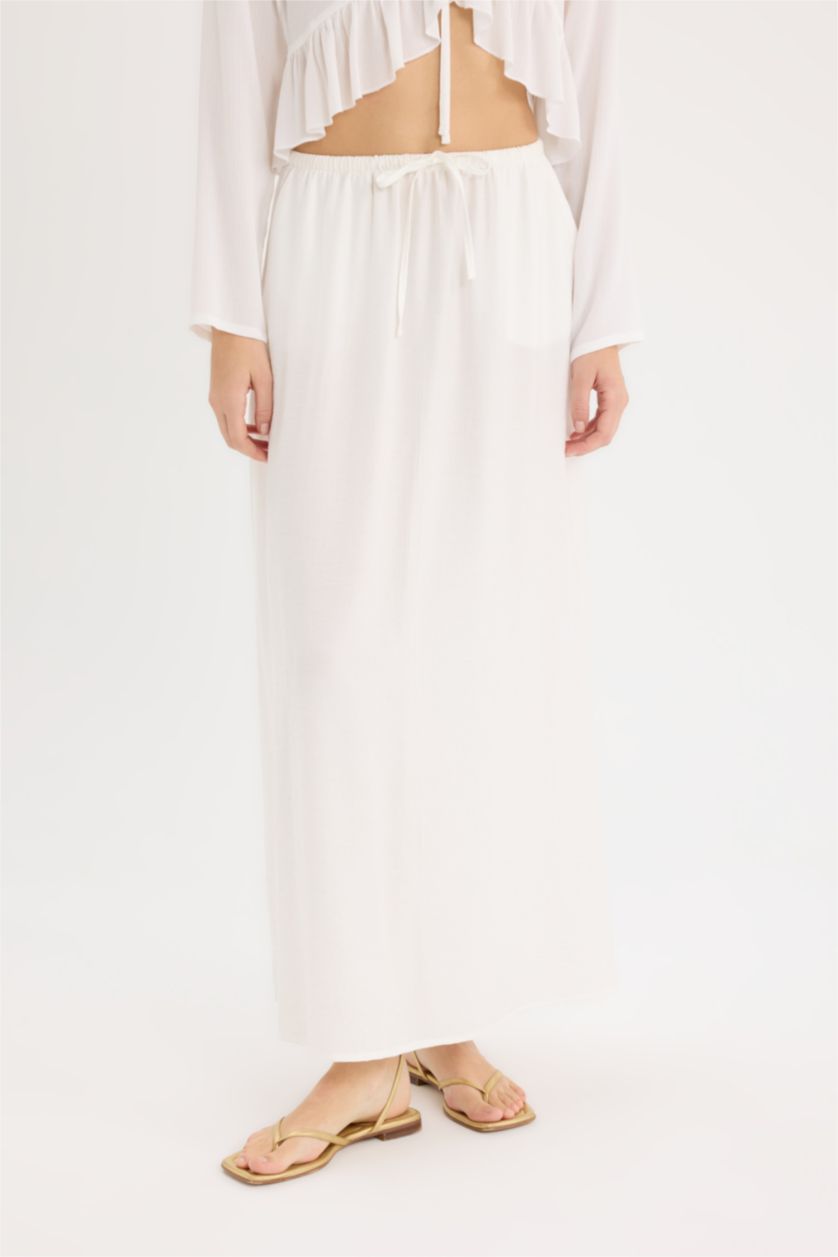 Woman White A Cut Normal Waist Maxi Skirt