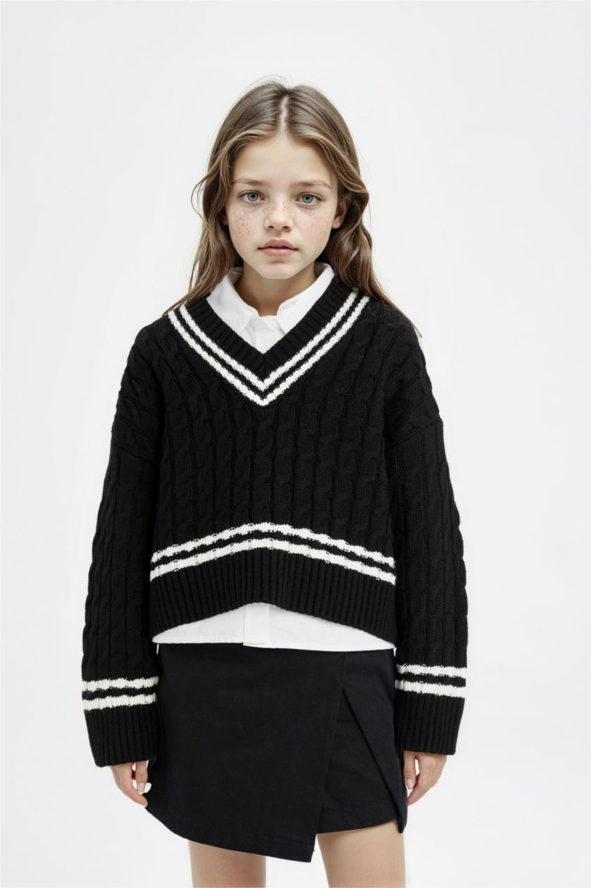 Kız Çocuk - Genç Kız Siyah V Yaka Saç Örgülü Triko Kazak Kız Çocuk