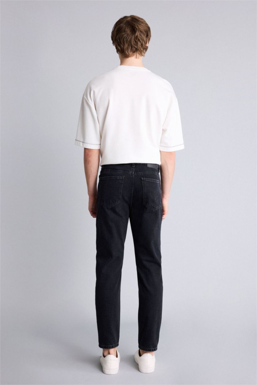 MAN Black 90’S Slim Fit Super Skinny Hem Denim Trousers