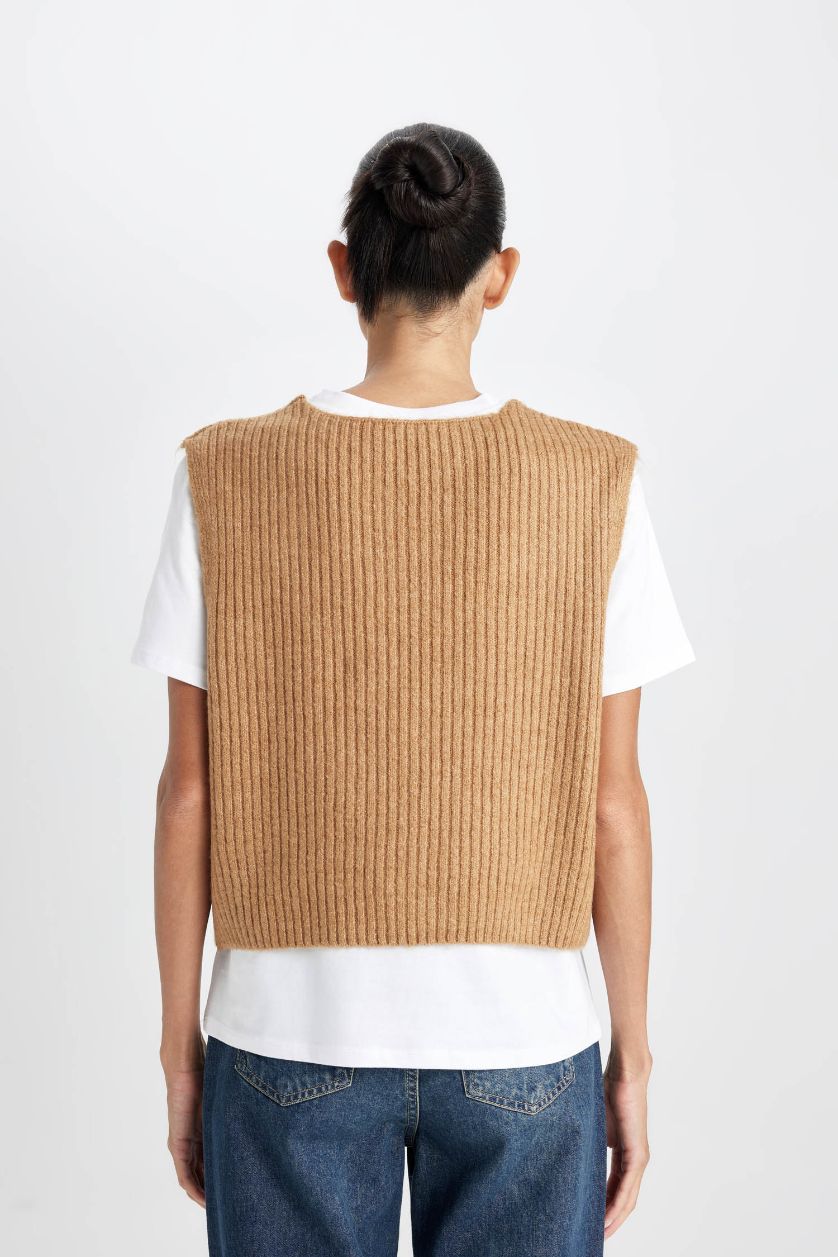 WOMAN Beige Regular Fit V Neck Basic Ribbed Knitted Pullover