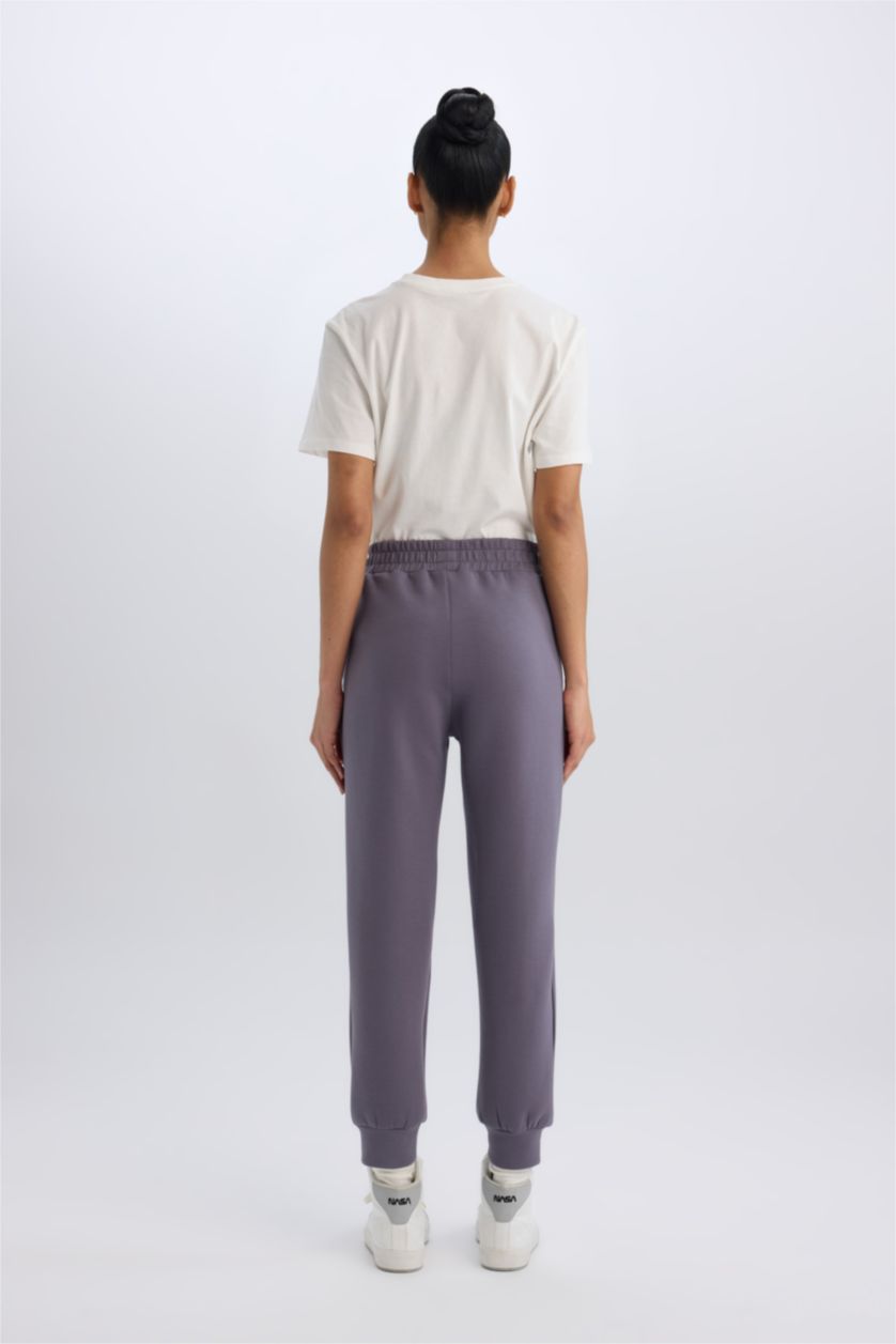 Kadın Mor Sporcu Jogger Eşofman Altı Beli Lastikli Standart Fit Standart Paça Standart Boy