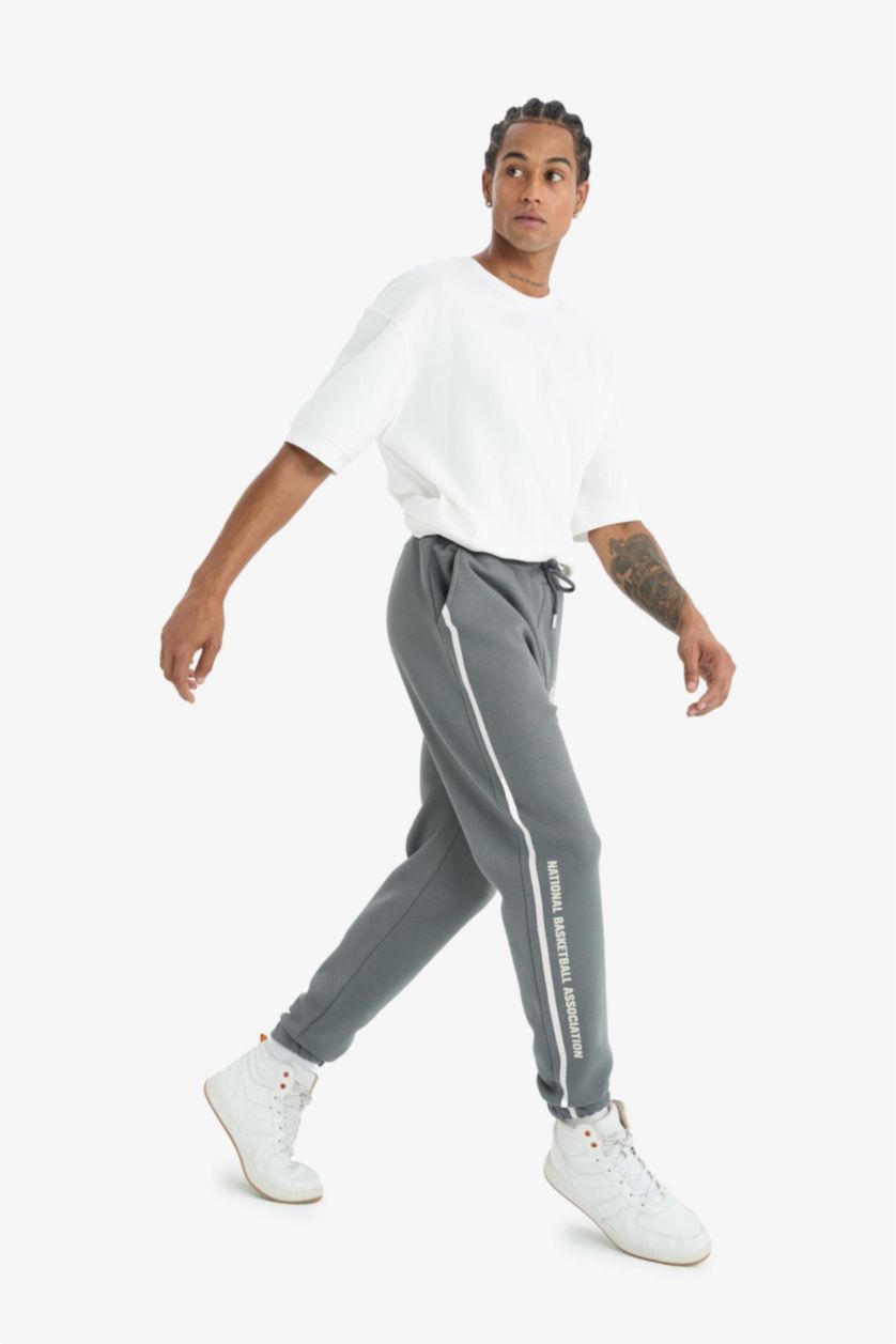 MAN Dark Grey DeFactoFit NBA Wordmark Standard Fit Pocket Thick Sports Joggers