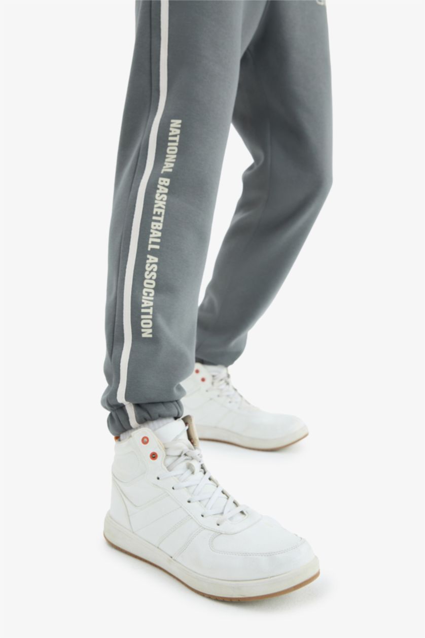 MAN Dark Grey DeFactoFit NBA Wordmark Standard Fit Pocket Thick Sports Joggers