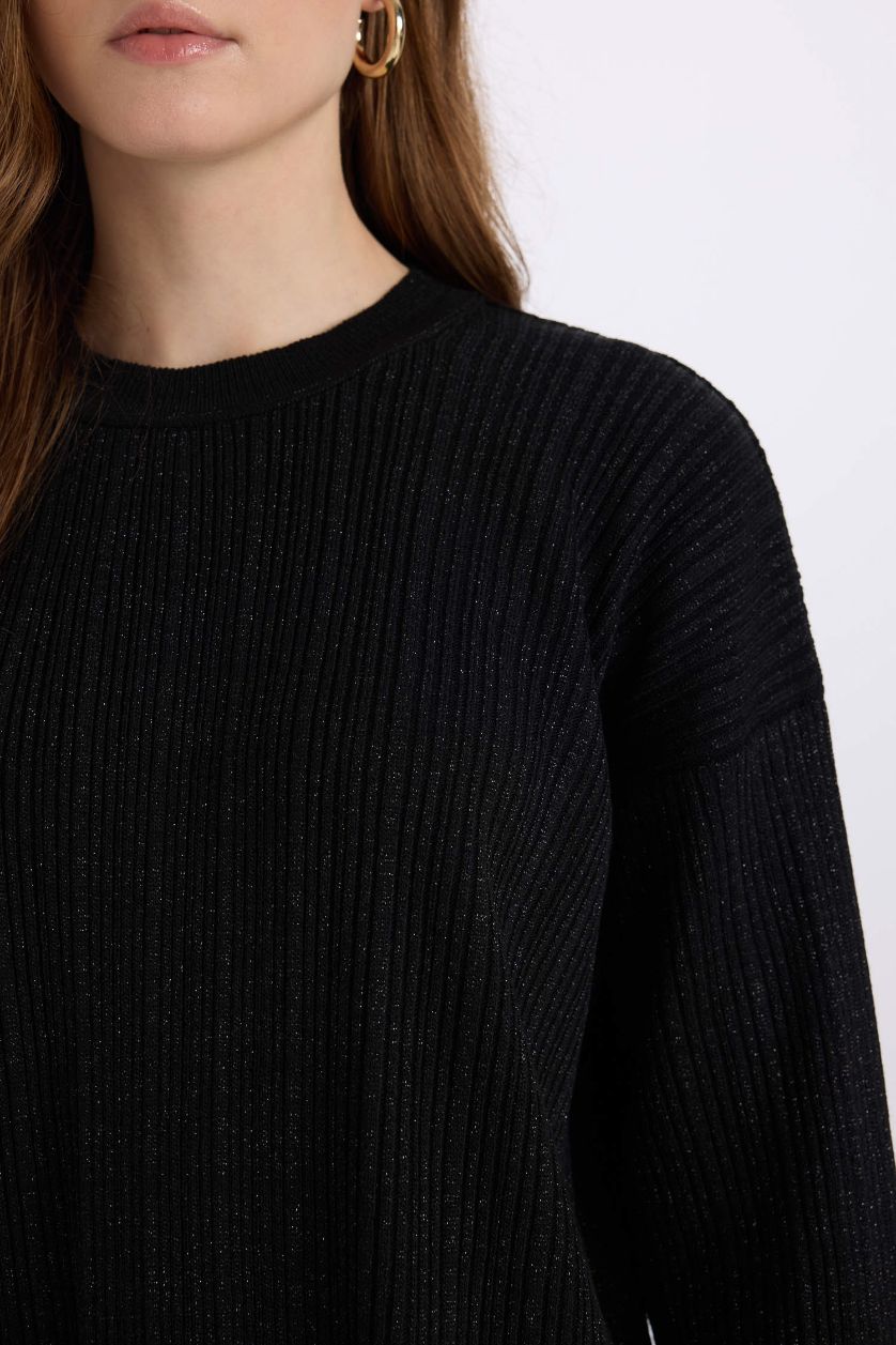 Kadın Siyah Relax Fit Bisiklet Yaka Basic Düz Triko Kazak Tunik