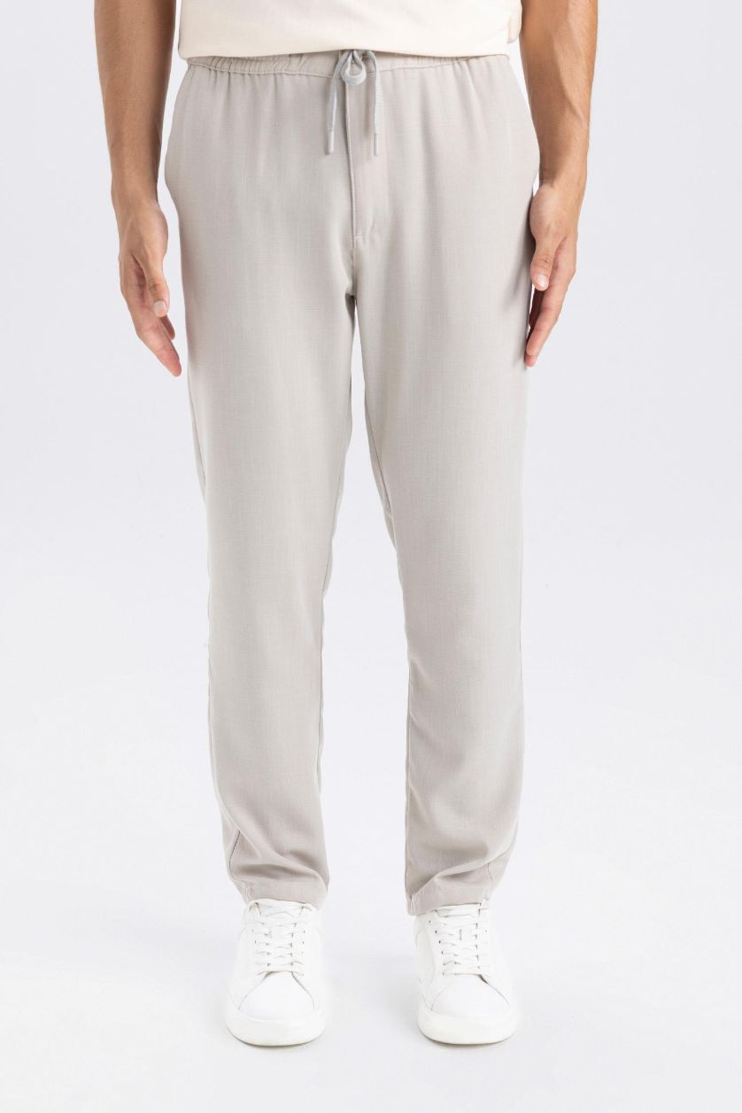 Erkek Açık Gri Yazlık Jogger Pantolon Slim Fit Dar Kesim Beli Bağcıklı Cepli Düz Paça