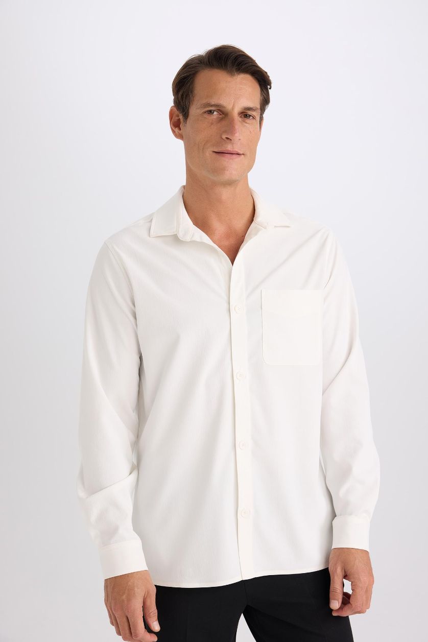 رجال اوف وايت قميص قصة عادية برقبة بولو