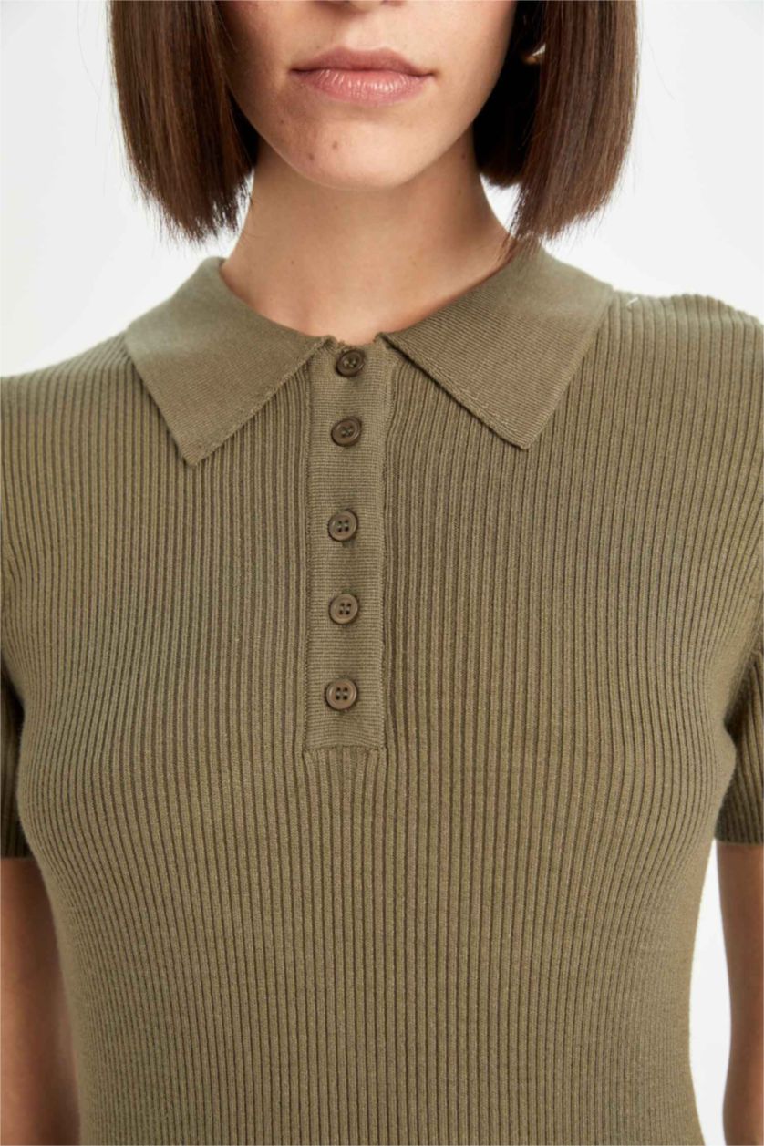 حريمي كاكي فستان قصير بيزك تريكو مضلع سليم فيت بياقة بولو