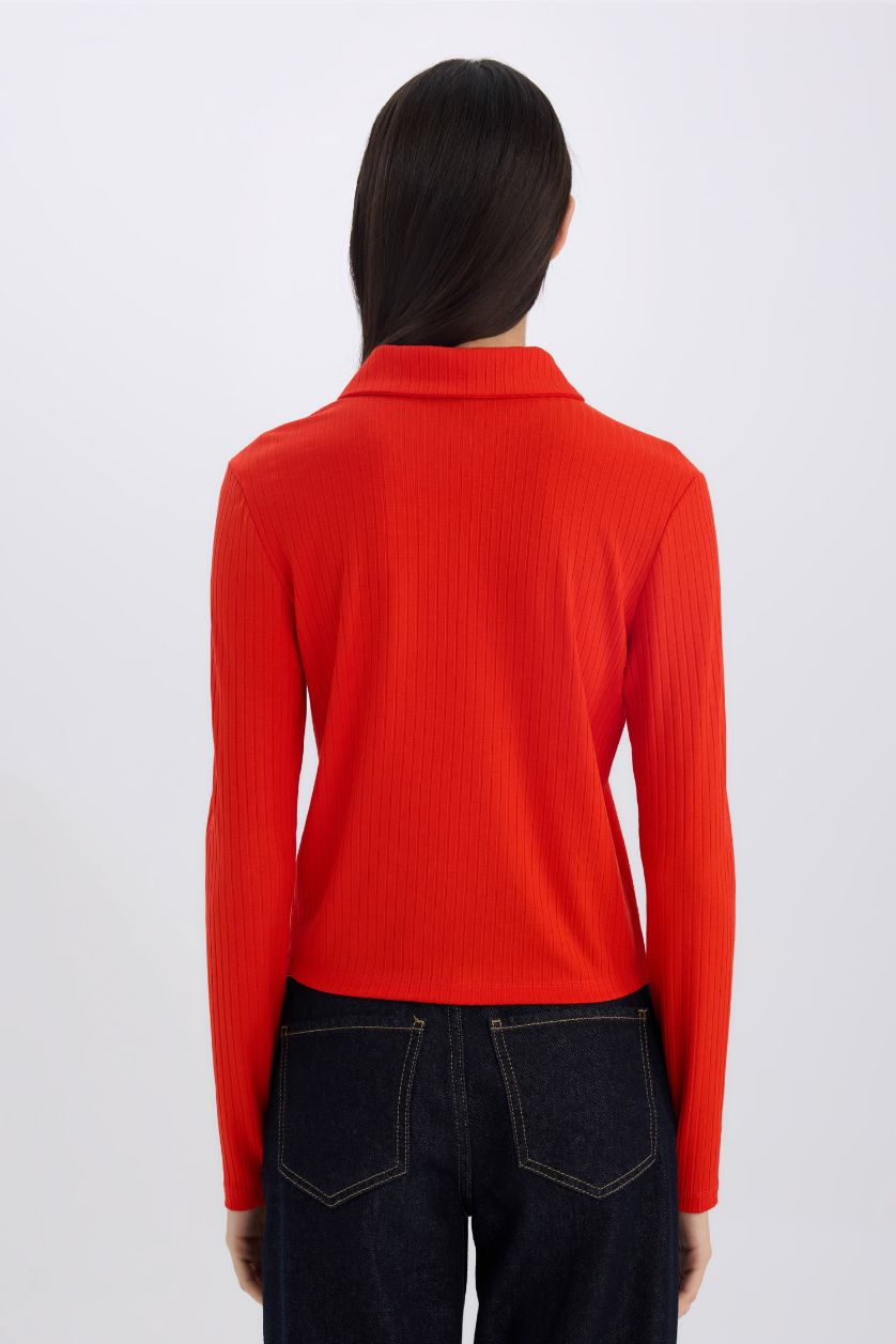 نساء مرجاني تي شيرت كم طويل مضلع سليم فيت بياقة بولو