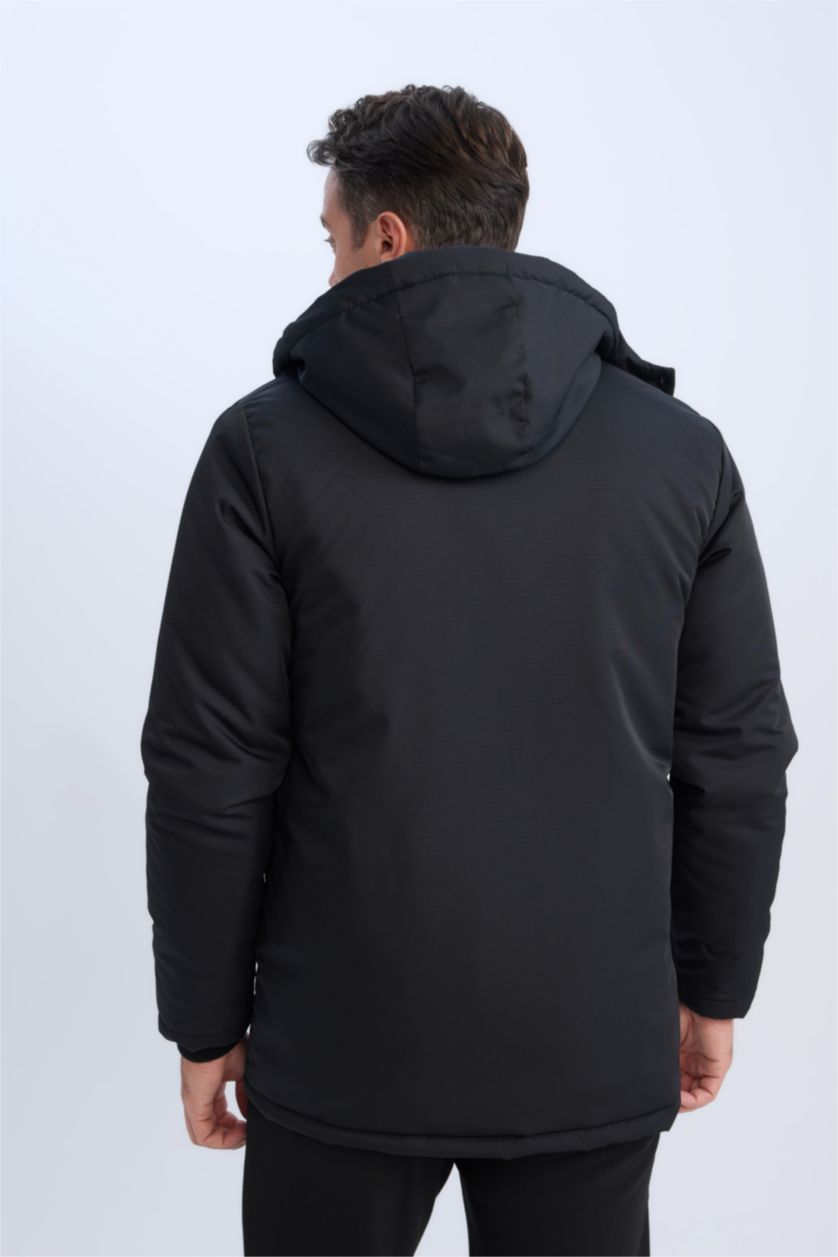 Erkek Siyah Su İtici Kapüşonlu Fermuarlı Çıtçıt Kapamalı Cepli Tafta Mont
