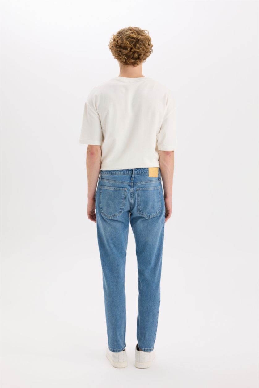 Erkek Mavi Slim Tapered Fit Dar Kalıp Normal Bel Daralan Paça Jean Pantolon