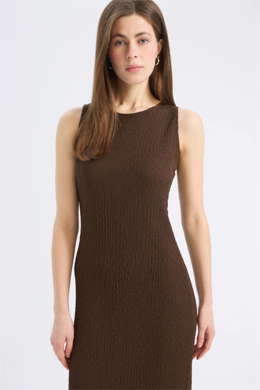 Woman Brown Bodycon Round Collar Sleeveless Midi Dress