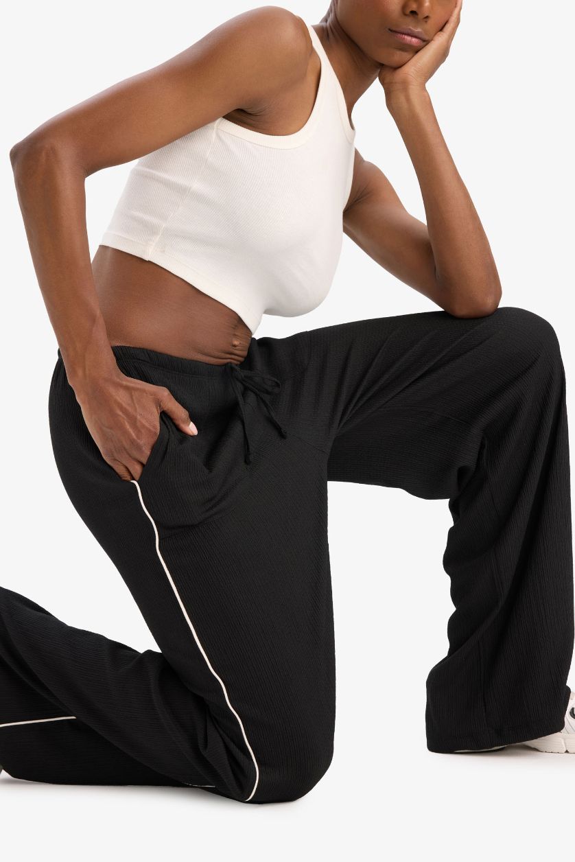 Kadın Siyah NBA Miami Heat Wide Leg Geniş Paça Çift Cepli Geniş Paça Standart Boy Krinkıl İnce Pantolon