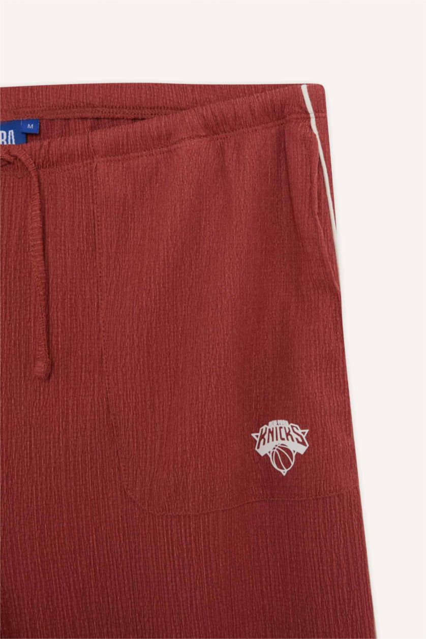 Kadın Açık Bordo NBA New York Knicks Wide Leg Geniş Paça Çift Cepli Geniş Paça Standart Boy Krinkıl İnce Pantolon
