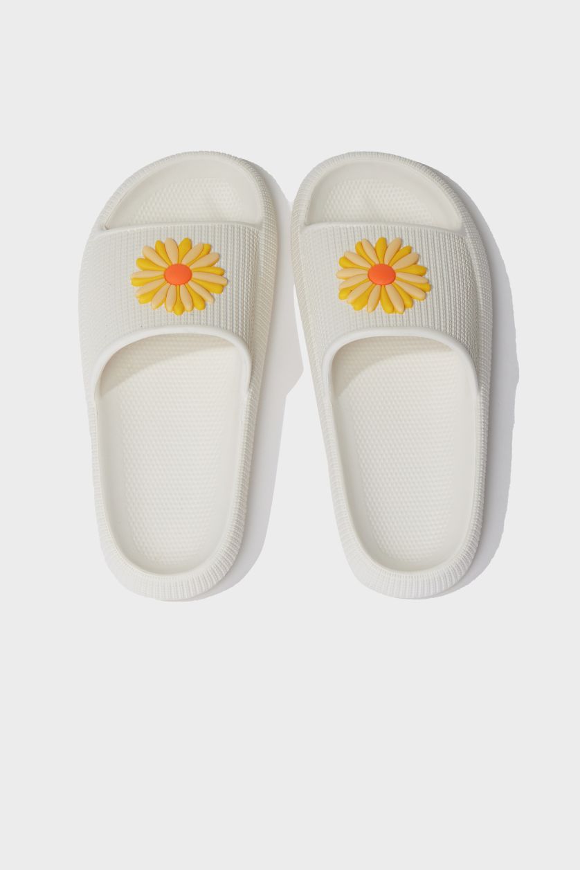 GIRLS & TEENS Beige Girl Flat Sole Eva Sandals