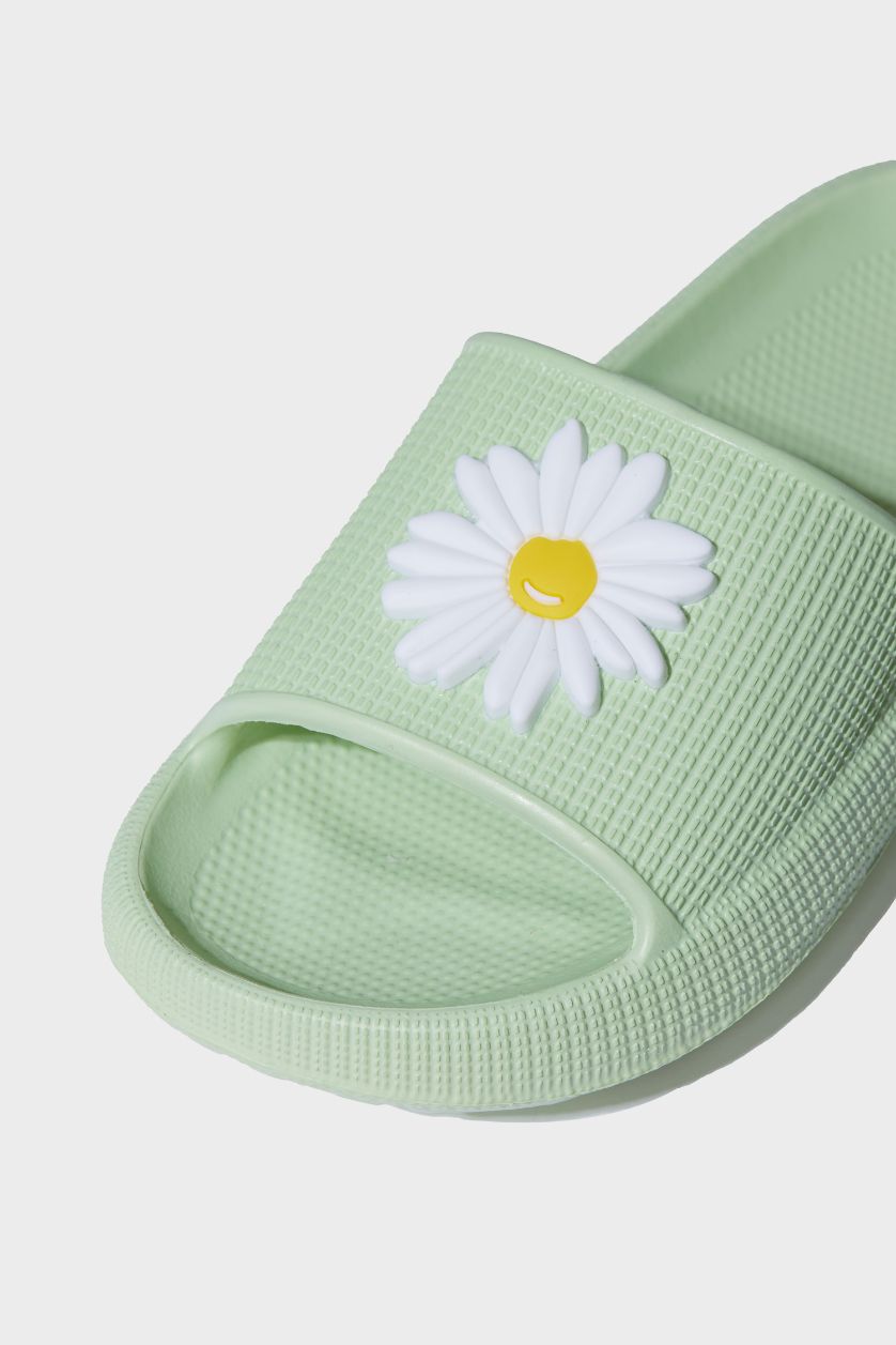 GIRLS & TEENS Light Green Girl Flat Sole Eva Sandals