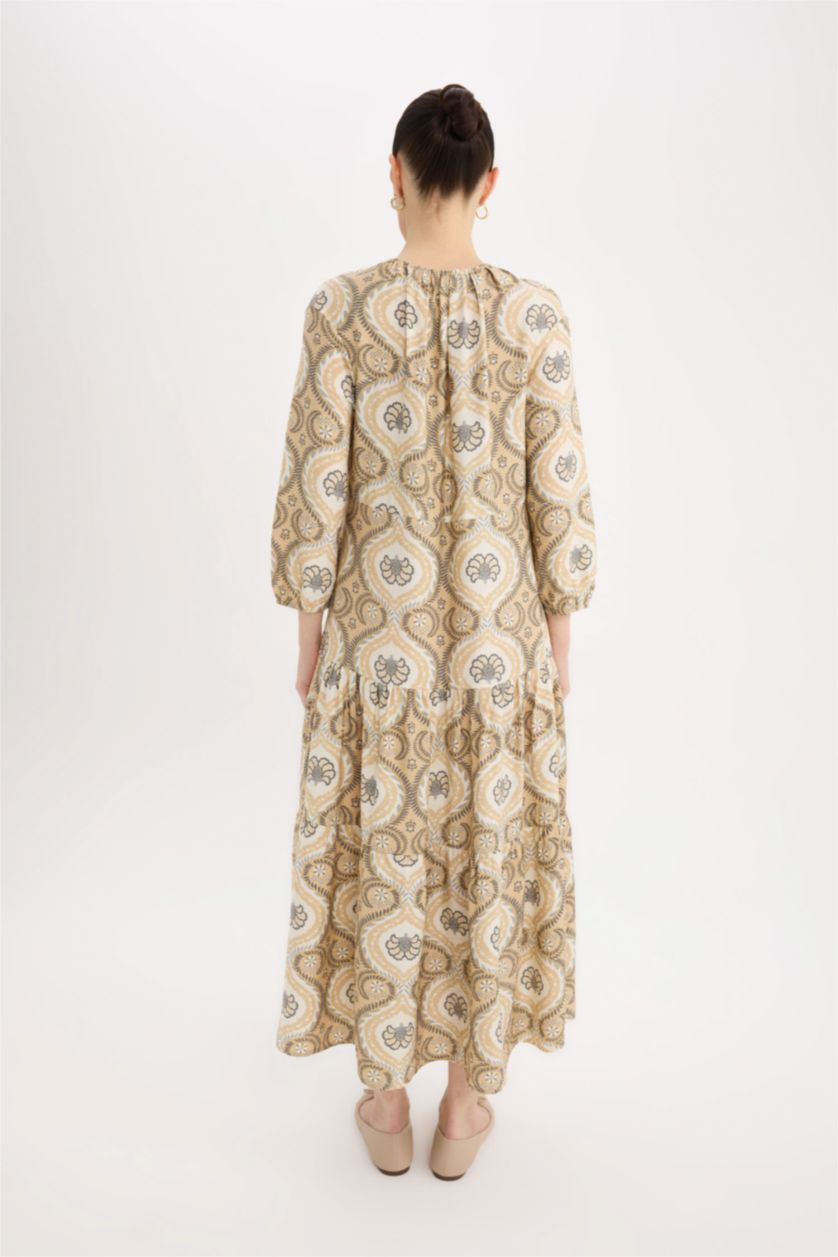 حريمي بني فاتح فستان طويل بقصة A بياقة V