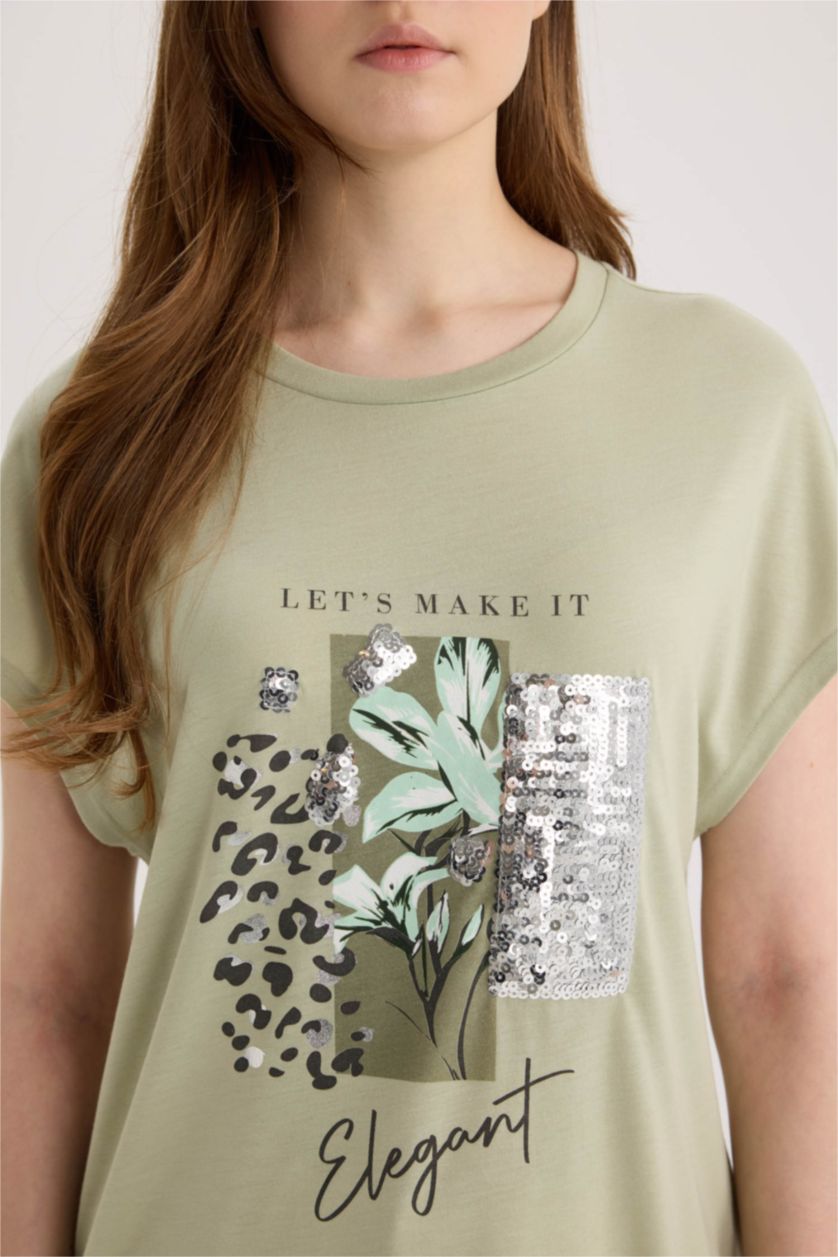 حريمي كاكي فاتح Short Sleeve T-Shirt