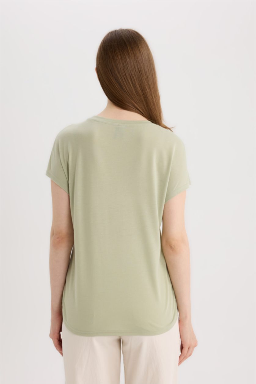 حريمي كاكي فاتح Short Sleeve T-Shirt