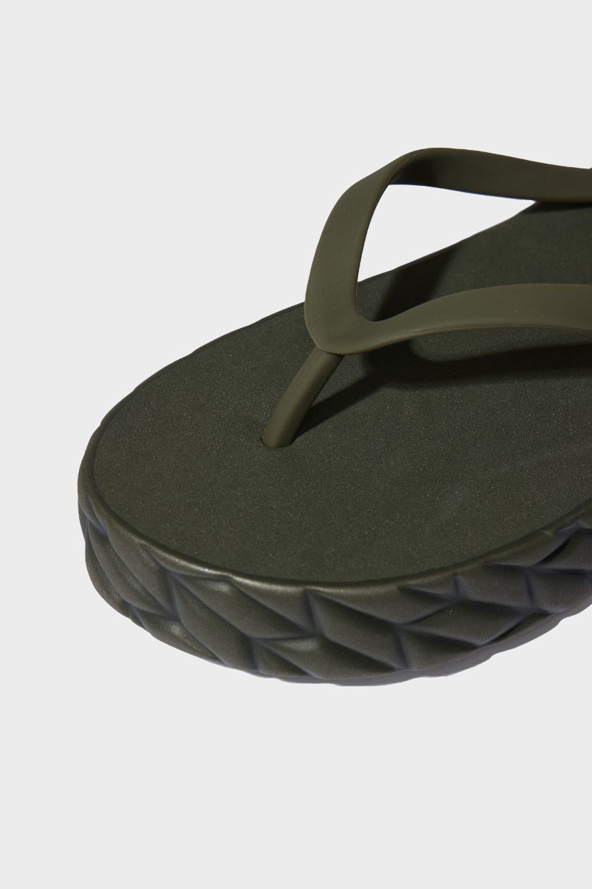 حريمي كاكي شبشب حريمي فليب فلوب إيفا كاكي بكعب مسطح